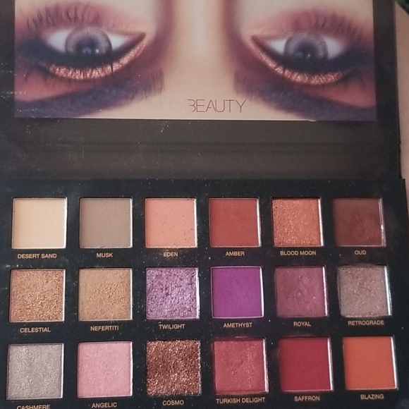 Huda Beauty Bundle of Palettes and Lip Products - Picture 7 of 7